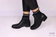 Stivaletto in pelle nero con elastici  </br> D1215 Scarpe donna