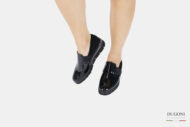 Mocassino in vernice nero con elastico </br> D1476 Mocassini