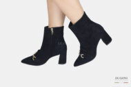 Stivaletto camoscio nero con accessorio </br> D1582 Scarpe donna