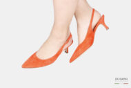 Slingback in camoscio arancione </br> lavorazione a sacchetto-<br/>D1763 Scarpe donna