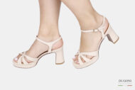 Sandalo in pelle beige con plateau </br> D1788 Sandali