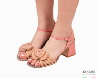 Sandalo mignon in vernice rosa  </br> D1897 Sandali